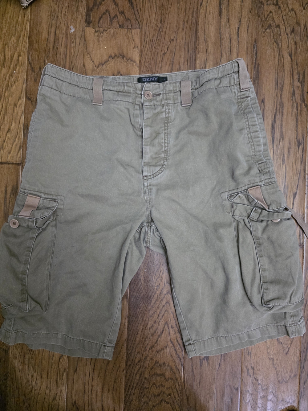 DKNY Olive-Tan Men’s Shorts sz M
